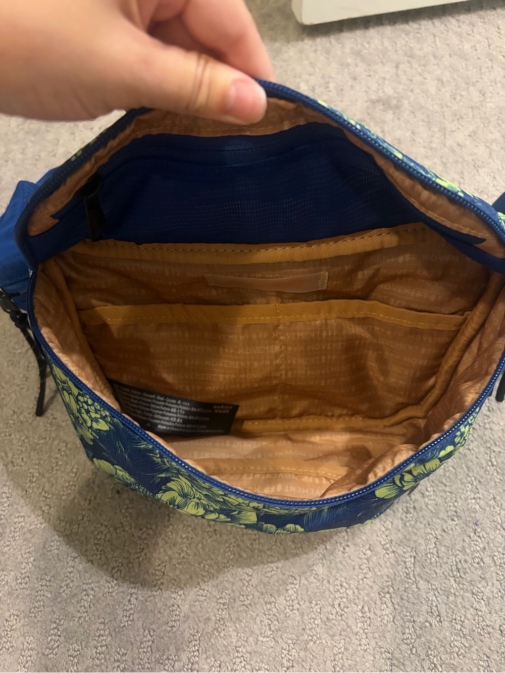 NWT FP Movement Happy Camper Cargo Sling Bag - Picture 8 of 10